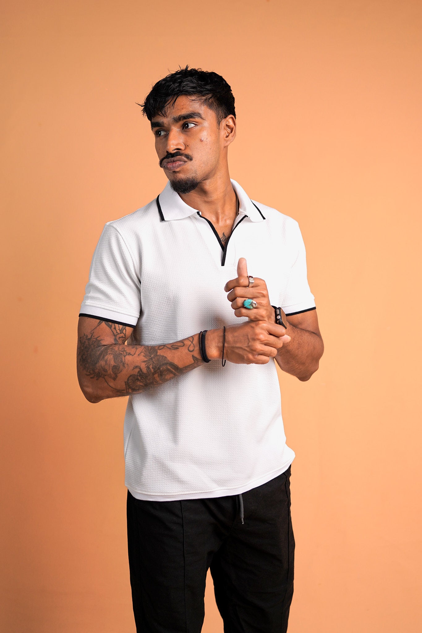 Social Sip - White